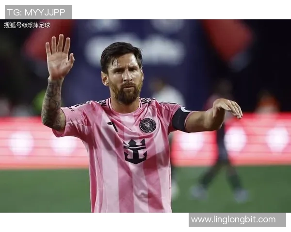 全球足球巨星汇聚一堂探寻他们的传奇故事与辉煌成就