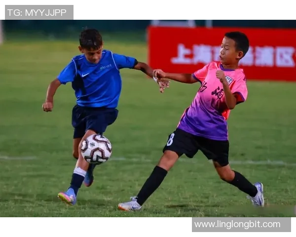 广东卫视足球火逐梦之夜点燃激情与梦想共赴绿茵盛宴