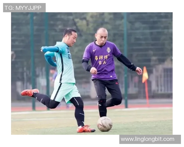 林芝队足球:奋勇争先展现团队精神与竞技风采的精彩旅程 林芝队足球:奋勇争先展现团队精神与竞技风采的精彩旅程